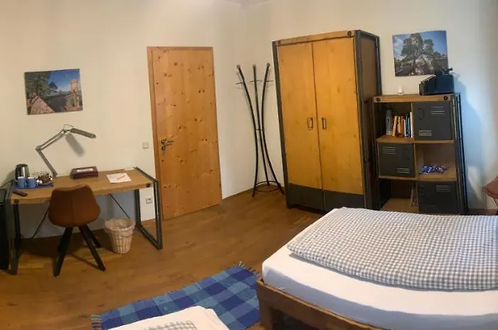 Doppelzimmer * Bensheim